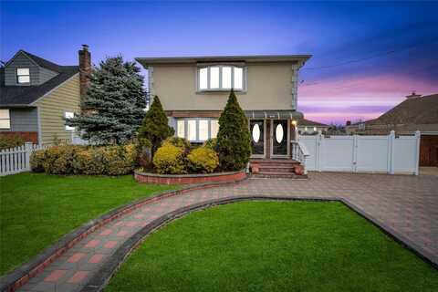431 Kirkman Avenue, Elmont, NY 11003