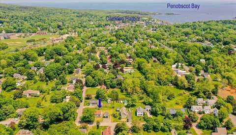 18 Oak Street, Camden, ME 04843