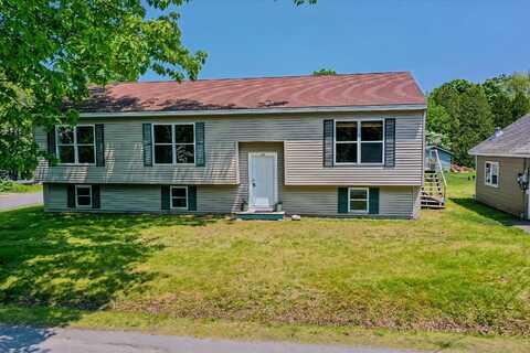 18 Oak Street, Camden, ME 04843