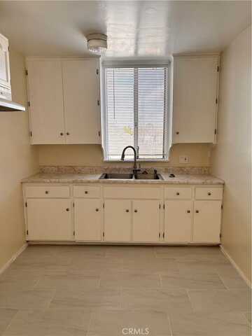 3672 S Western Avenue, Los Angeles, CA 90018