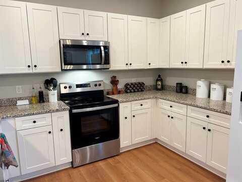 316 W James Street, Mabank, TX 75147