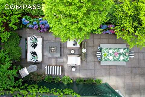 52 Laight Street, New York, NY 10013