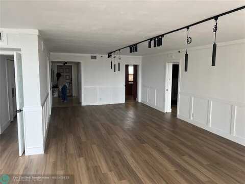3095 N Course Dr, Pompano Beach, FL 33069