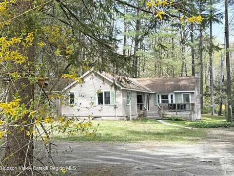 44 Mink Hollow Road, Woodstock, NY 12409