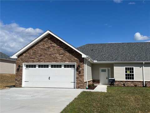 334 Cherokee Dr, Chippewa Twp, PA 15010