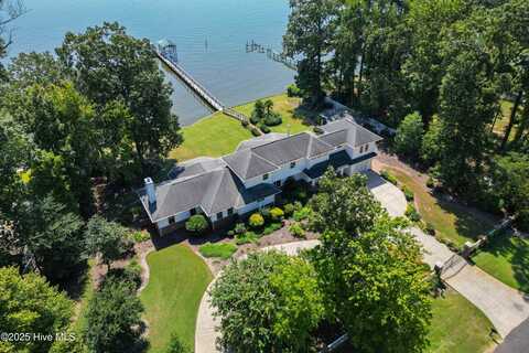 121 Nixons Beach Road, Edenton, NC 27932