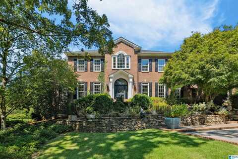 7036 FOUNDERS DRIVE, VESTAVIA HILLS, AL 35242