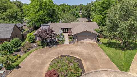 106 Winston Place, Paragould, AR 72450