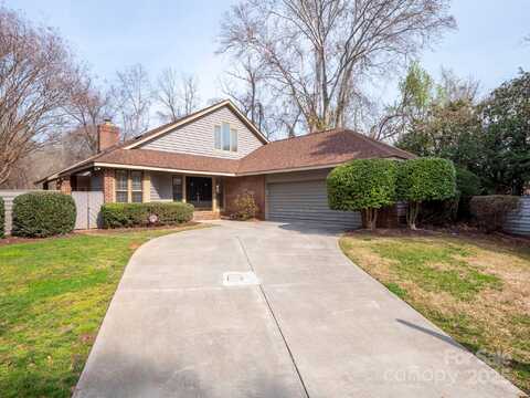 6200 Summertree Lane, Charlotte, NC 28226
