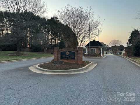 296 Broken Arrow Drive unit: 82, Statesville, NC 28677