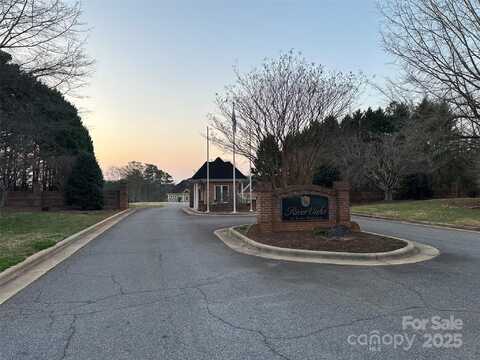 112 Arapaho Court unit: 94, Statesville, NC 28677