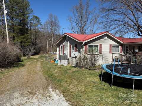1008 Middlefork Road, Brevard, NC 28712
