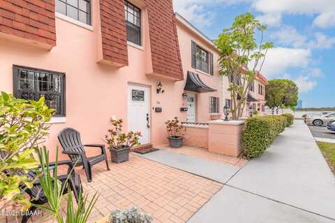 108 Mitchell Place, Daytona Beach, FL 32118