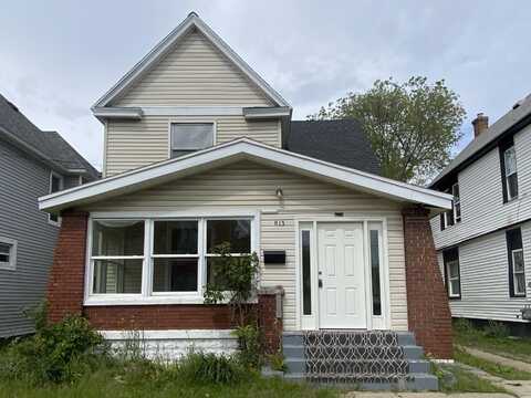 813 Madison Avenue SE, Grand Rapids, MI 49507