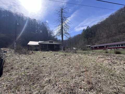 9 Ball Branch, Pinsonfork, KY 41555