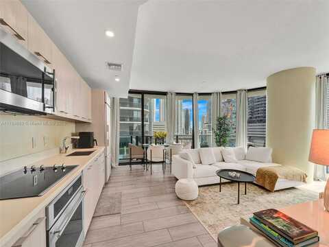 55 SW 9th St, Miami, FL 33130