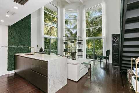 7728 Collins Ave, Miami Beach, FL 33141