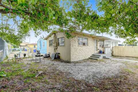 7501 & 7503 NW 6th Ct, Miami, FL 33150