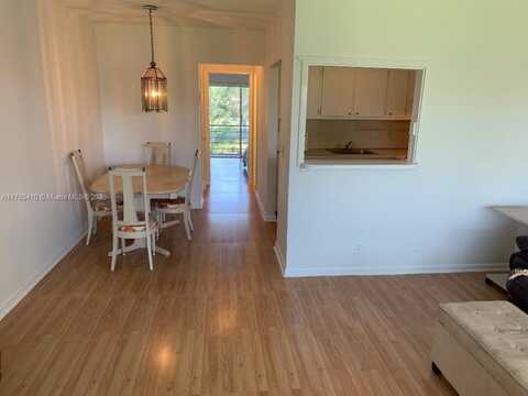 139 Coventry F, West Palm Beach, FL 33417