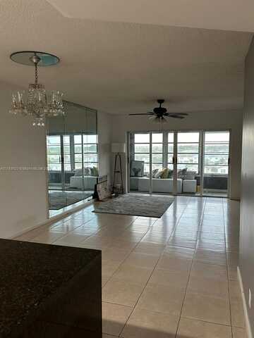 1101 Crystal Lake Dr, Deerfield Beach, FL 33064