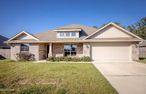 137 Oystercatcher Cove, Ocean Springs, MS 39564