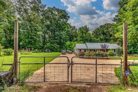 6077 Highway 18, Utica, MS 39175