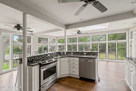 103 Poe Avenue, Toms River, NJ 08753