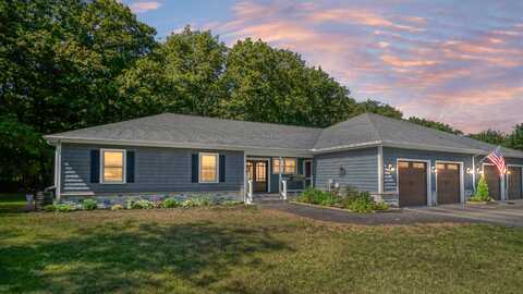 3 Nautical Way, Gray, ME 04039