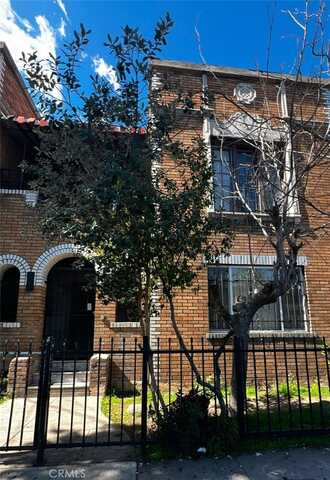 1421 S Valencia Street, Los Angeles, CA 90015