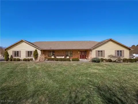 5023 Dresden Court, Zanesville, OH 43701
