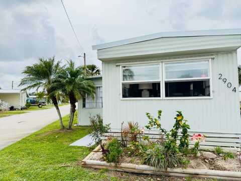 2904 Jasmine run ln, Ruskin, FL 33570