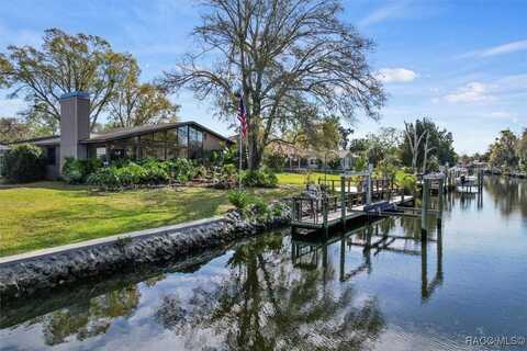 11590 W Waterway Drive, Homosassa, FL 34448