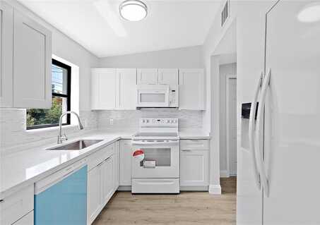 1588 NW 6th Ave, Pompano Beach, FL 33060