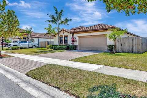 2574 SE 2nd St, Homestead, FL 33033