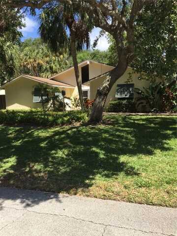 837 Seminole Lane, Vero Beach, FL 32963