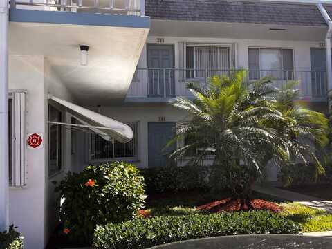2880 Lake Osborne Drive, Lake Worth, FL 33461