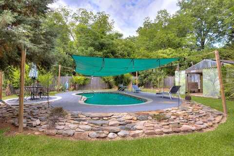 415 N Main Street, Bishopville, SC 29010