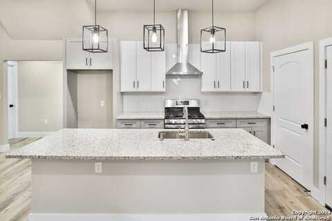 858 Steves Ave, San Antonio, TX 78210