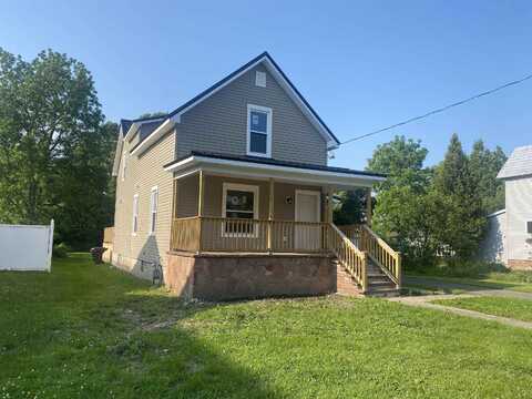 28 Chestnut Street, Potsdam, NY 13676