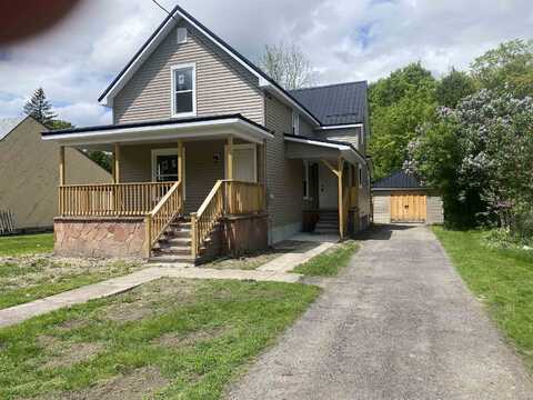 28 Chestnut Street, Potsdam, NY 13676