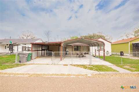 2208 E Brazos Street, Victoria, TX 77901
