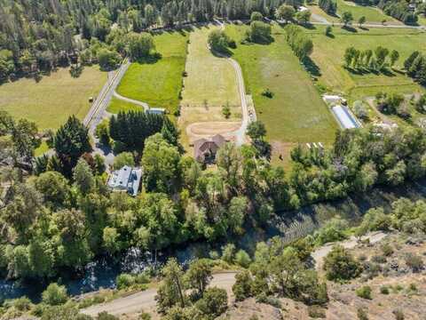 7813 Upper Applegate Road, Jacksonville, OR 97530