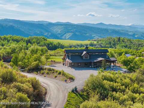 440 STRAWBERRY HILLS DR, Bedford, WY 83112