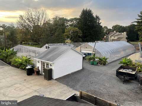 194 CLEMENTON ROAD, BERLIN, NJ 08009