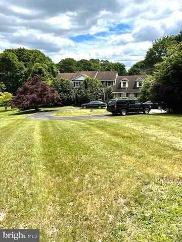 121 DAVIS ROAD, MALVERN, PA 19355