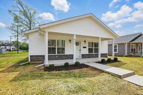 634 Clifton Avenue, Springfield, OH 45505