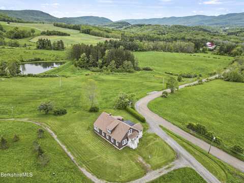 860 Stratton Rd, Williamstown, MA 01267