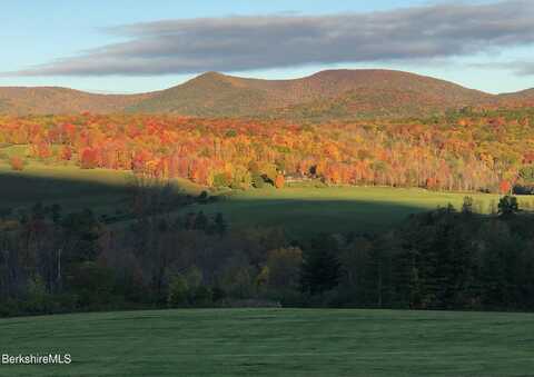 860 Stratton Rd, Williamstown, MA 01267