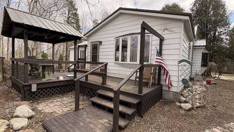11275 E Gladwin, Gladwin, MI 48624
