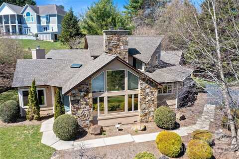 3001 Hickory Nut Trail, Hendersonville, NC 28739